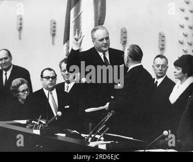 Schmuecker, Kurt, 10.11.1919 - 6.1.1996, German politician (CDU), ADDITIONAL-RIGHTS-CLEARANCE-INFO-NOT-AVAILABLE Stock Photo