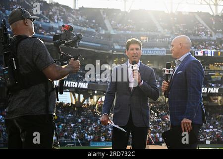 MLB broadcasters Mike Pomeranz, left, and Mark Sweeney speak befo…