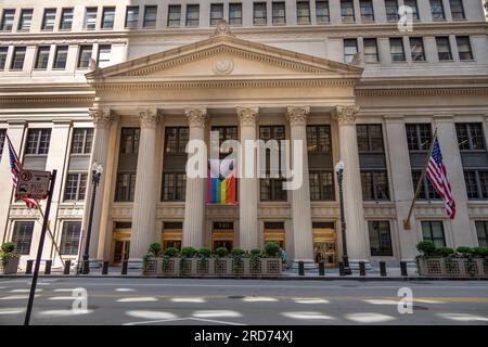 Federal Reserve Bank Of Chicago Building Facade Exterior In The Chicago Financial District Stock Photo