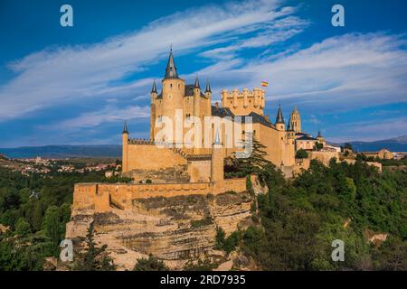 Alcazar Segovia, view of the Alcazar de Segovia, a spectacular castle dating from C15th and sited on the north-west edge of the city of Segovia, Spain Stock Photo