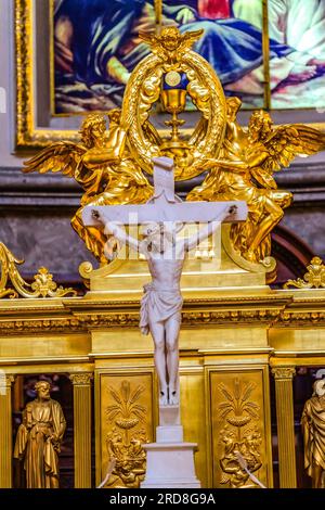 Crucifix Cross Christ Altar Berlin Cathedral Berliner Dom Berlin Germany. Cathedral largest Protestant Church in Germany. Built between 1894 to 1905 f Stock Photo