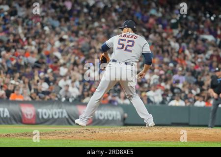 Houston Astros: José Abreu lauded for defense in Seattle opener