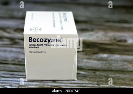 vitamin b12 injection egypt Cairo, Egypt, June 26 2023: Becozyme Injection Vitamins B1, B2, B3, B5, B6 IM IV ampoules, Thiamine Hydrochloride, Riboflavin Sodium Phosphate, Nicoti Stock Photo