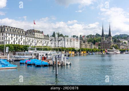 Boats on shores of Lake Lucerne (Vierwaldstättersee), City of Lucerne (Luzern), Lucerne, Switzerland Stock Photo