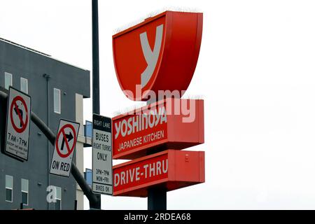 Los Angeles, California: YOSHINOYA Japanese Kitchen Fast Food Restaurant Stock Photo