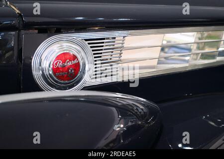 black car in red circle official road sign Stock Photo - Alamy