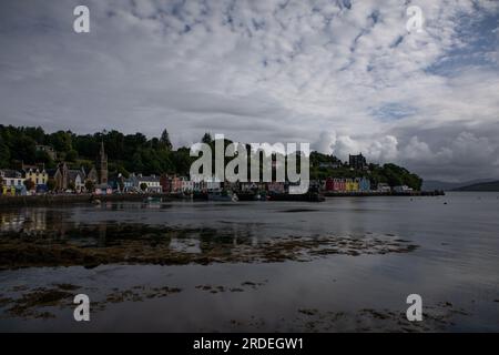 Tobar Mhoire (Tobermory), Isle of Mull on a gloomy day Stock Photo