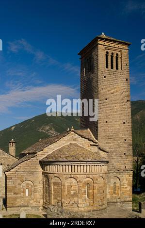 Iglesia romaníca de San Pedro . Lárrede. Serrablo.Huesca. spain Stock Photo