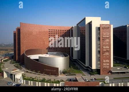 Aerial view with Diamond Club entrance. Surat Diamond Bourse, Surat, India. Architect: Morphogenesis , 2023. Stock Photo