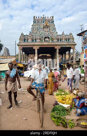 Virudhagireeswarar Shiva temple entrance Gopuram tower with market in Virudhachalam, Tamil Nadu, South India, India, Asia Stock Photo