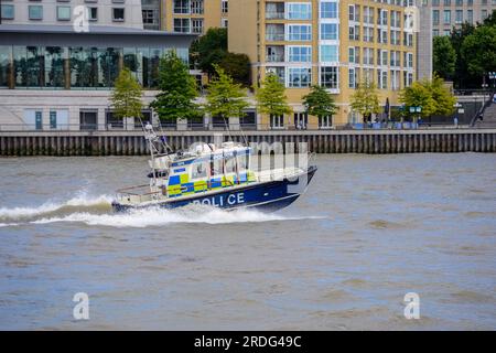 Wapping, London, UK - August 9th 2013: The Targa 31 Boat, MP9 Thames Reserve of the Metropolitan Police Marine Unit patrolling on the River Thames. Stock Photo