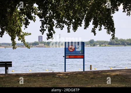 Warning signs at Zevenhuizerplas for Zwemmersjeuk (Swimmer's itch, also called cercarial dermatitis) during summer Stock Photo