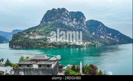 (230721) -- YICHANG, July 21, 2023 (Xinhua) -- This aerial photo taken on March 28, 2023 shows the scenery of Xiling Gorge, one of the Three Gorges on the Yangtze River, in central China's Hubei Province. Located in the upper reaches of the Yangtze River, the Three Gorges Reservoir area is an important ecological function zone and reservoir of freshwater resources in China.    The Three Gorges -- Qutang, Wuxia and Xiling gorges -- features precipitous cliffs, famous scenic spots and historical sites. (Xinhua/Xiao Yijiu) Stock Photo