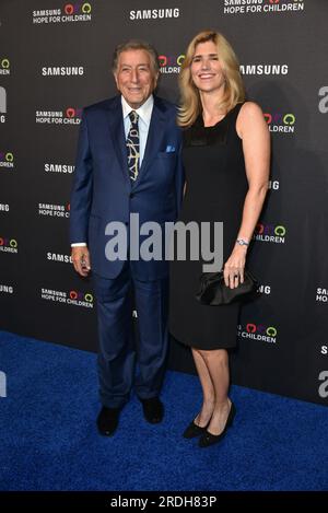 Tony Bennett and Susan Crow attend Samsung Hope For Children Gala 2015 at Hammerstein Ballroom on September 17, 2015 in New York City. Stock Photo