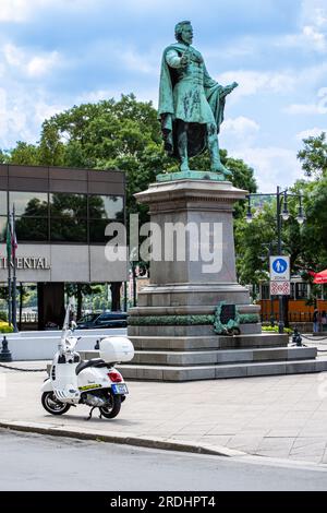 BUDAPEST, HUNGARY - JULY 7, 2023: Jozsef Eotvos statue in Budapest, Hungary on July 7, 2023 Stock Photo