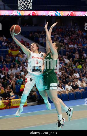 Madrid, Madrid, Spain. 21st July, 2023. ALICIA FLOREZ (8), player of Spain, try to score while being defended by GABRIELE SEDEREVICIUTE (green) during the game between her team and the Lithuania national team in Quarter-Finals of the FIBA U19 Women's Basketball World Cup Spain 2023, at the WiZink Center, Madrid, Spain. (Credit Image: © Oscar Ribas Torres/ZUMA Press Wire) EDITORIAL USAGE ONLY! Not for Commercial USAGE! Stock Photo