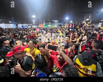 Recife, Brazil. 21st July, 2023. PE - RECIFE - 21/07/2023 - RECIFE, ARRIVAL OF DIEGO SOUZA - Torcida Sport packs Recife airport to receive Diego Souza who arrives on Friday night (21) for his third visit to Clube do Sport. Photo: Rafael Vieira/AGIF/Sipa USA Credit: Sipa USA/Alamy Live News Stock Photo