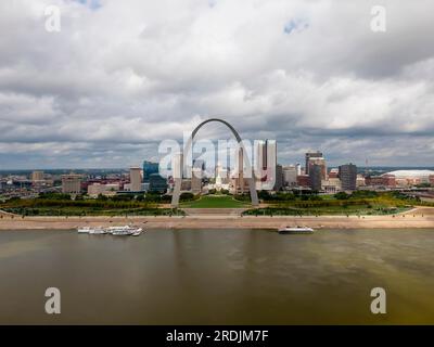 August 28, 2020, St Louis, Missouri, USA: Aerial views of the city of St. Louis, Missouri with the St. Louis Arch and a barge on the Mississippi River Stock Photo