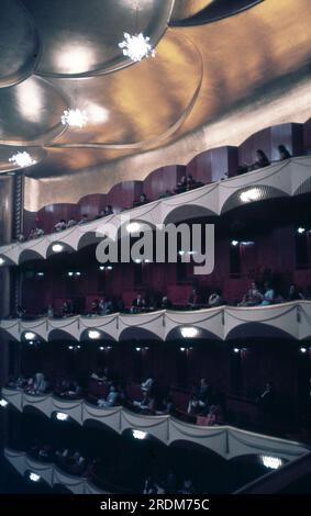 Metropolitan Opera, Lincoln Center, New York, USA, circa 1970 Stock Photo