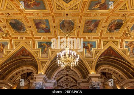 The decorated ceiling in the entrance to the Hungarian State Opera House, Budapest, Hungary Stock Photo