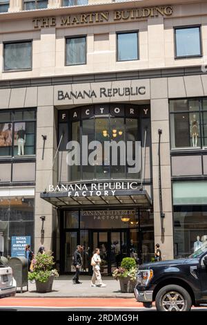 The banana republic factory store is located in the martin building on W. 34th St., 2023, NYC, USA Stock Photo