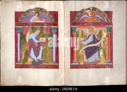Mark the Evangelist, Matthew the Apostle, Seeon Evangeliary or Evangeliary of Henry II,  973 – 1024, Holy Roman Emperor Stock Photo