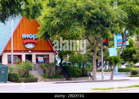 Driving IHOP Restaurant Los Angeles Cali, Stock Video