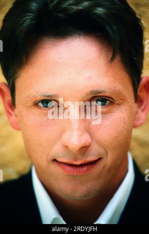 Helmut Lotti, belgischer Sänger aus den Bereichen Pop und Crossover, posiert für die Kamera, um 2002. Stock Photo