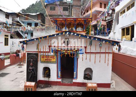 Kedarnath is one of the most sacred pilgrimages of Lord Shiva situated in Rudraprayag district of Garhwal region in Uttarakhand. Kedarnath is one of the Char Dham in Uttarakhand and the most important dham among Panch kedar. Kedarnath is situated at an altitude of 3586 mts, in the lap of the majestic mountain peaks and near the head of river Mandakini, Kedarnath range stands one of the twelve Jyotirlingas of Lord Shiva. India. Stock Photo