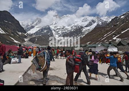 Kedarnath is one of the most sacred pilgrimages of Lord Shiva situated in Rudraprayag district of Garhwal region in Uttarakhand. Kedarnath is one of the Char Dham in Uttarakhand and the most important dham among Panch kedar. Kedarnath is situated at an altitude of 3586 mts, in the lap of the majestic mountain peaks and near the head of river Mandakini, Kedarnath range stands one of the twelve Jyotirlingas of Lord Shiva. India. Stock Photo