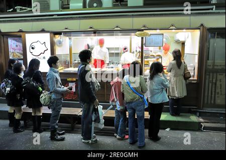 Minamisaiwai in the Nishi ward is a popular nightlife area, Yokohama JP Stock Photo