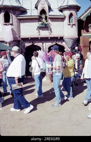 Gold Canyon AZ USA. 2/1999. Arizona Renaissance Festival 16th century lifestyle usually runs from 10 a.m. to 6 p.m. on Saturdays and Sundays, rain or shine, from February 4 through April 2.  Colorful costumes, plenty of food and wonderful entertainment for young and old. Stock Photo