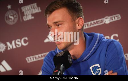 Geneva, Switzerland. 24th July, 2023. Genk's Bryan Heynen pictured during a press conference of Belgian soccer team KRC Genk, Monday 24 July 2023 in Geneva, Switzerland, in preparation of tomorrow's match against Servette FC in the second qualifying round for the UEFA Champions League competition. BELGA PHOTO VIRGINIE LEFOUR Credit: Belga News Agency/Alamy Live News Stock Photo