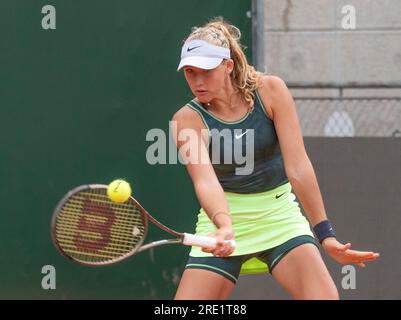 Lausanne, Vaud, Switzerland. 24th July, 2023. Lausanne Switzerland, 07/24/2023: Mirra Andreeva of Russia during 16th final of Ladies Open Lausanne 2023. Ladies Open Lausanne 2023 took place tennis club of Lausanne, the Olympic capital (Credit Image: © Eric Dubost/ZUMA Press Wire) EDITORIAL USAGE ONLY! Not for Commercial USAGE! Credit: ZUMA Press, Inc./Alamy Live News Stock Photo