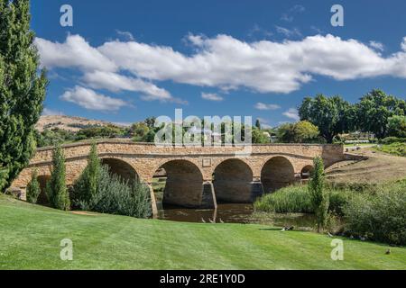 Oldest bridge in Australia  built by convicts in 1823 Richmond Tasmania1 Stock Photo