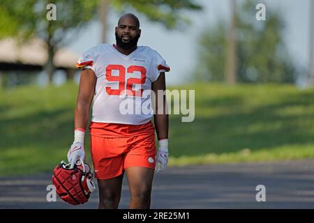 Kansas City Chiefs tight end Travis Kelce arrives at NFL football training  camp Monday, Aug. 15, 2022, in St. Joseph, Mo. (AP Photo/Charlie Riedel  Stock Photo - Alamy