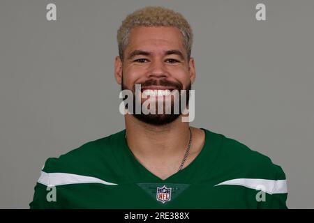 New York Jets tight end C.J. Uzomah (87) warms up before playing against  the Buffalo Bills in an NFL football game, Monday, Sept. 11, 2023, in East  Rutherford, N.J. (AP Photo/Adam Hunger