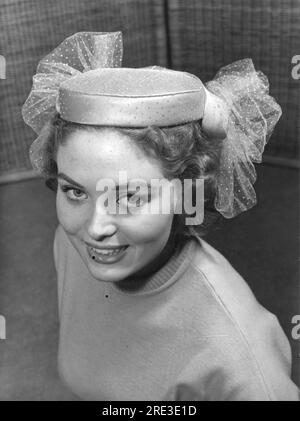 Williams, Leila, * 1937, British beauty queen and television presenter, 30.8.1957, ADDITIONAL-RIGHTS-CLEARANCE-INFO-NOT-AVAILABLE Stock Photo