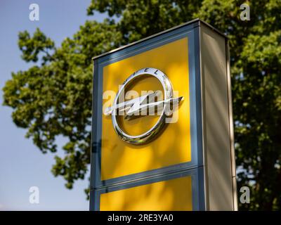 Opel car emblem Stock Photo - Alamy