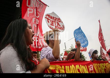 Quezon City, Rizal, Philippines. 24th July, 2023. Protesters focuses on government's human rights violation, sovereign rights over West Philippine Sea, unemployment, wage increase and other social issues that the country's still facing. (Credit Image: © Ryan Eduard Benaid/ZUMA Press Wire) EDITORIAL USAGE ONLY! Not for Commercial USAGE! Stock Photo