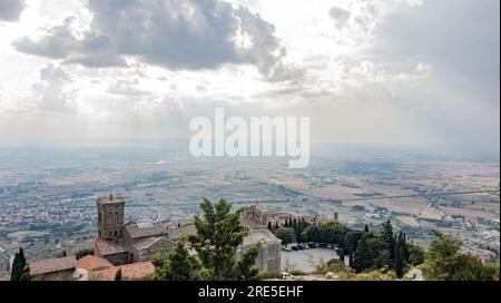 Chianti valley landscape from Cortona. Italian Tuscany typical landscape with clouds and sun Stock Photo