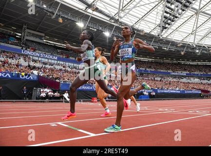 Halimah Nakaayi of Uganda and Natoya Goule-Toppin of Jamaica competing in the women’s 800m at the Wanda Diamond League London Event, London Stadium on Stock Photo