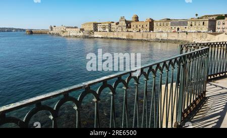 along the coast to the end of the island of Ortigia, Syracuse, Sicily, Italy Stock Photo