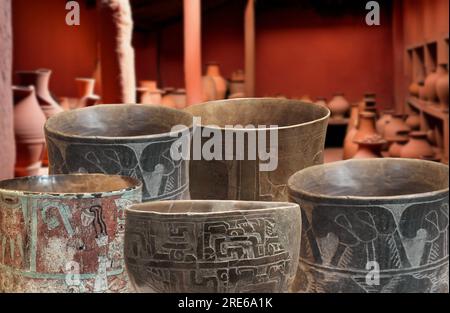 Pre-Columbian Art - Ceramic vases from the archaeological excavations of the famous pre-Columbian city of Teotihuacan in Mexico. Stock Photo