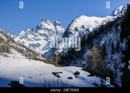 monte Viso, 3841 mts, Valle del Guil,Alpes,parque natural Queyras,Francia-Italia, Europa Stock Photo
