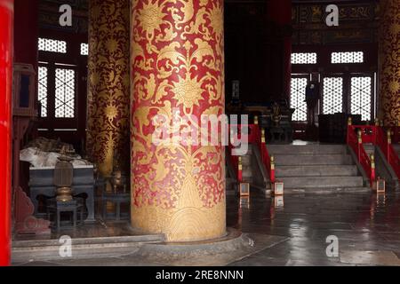 The interior / inside of the Hall of Prayer for Good Harvests, the largest building in the Temple of Heaven complex in Beijing, PRC. China. (125) Stock Photo