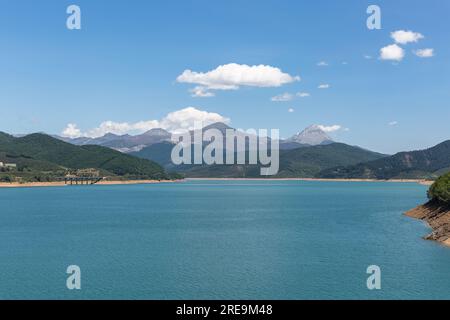 View at the Riaño Reservoir, located on Picos de Europa or Peaks of Europe, a mountain range forming part of the Cantabrian Mountains in northern Spai Stock Photo