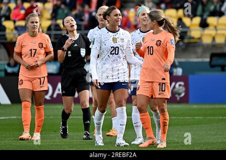 Fukuoka, Japan. 27th July, 2023. WELLINGTON - Trinity Rodman of the United States in discussion with Danielle Van de Donk at the Sky Stadium at the World Cup in New Zealand and Australia. ANP/Masanori Udagawa Credit: ANP/Alamy Live News Stock Photo