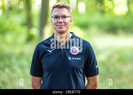 Bad Doberan, Germany. 20th July, 2023. Physiotherapist Frank Scheller from FC Hansa Rostock. Credit: Jens Büttner/dpa - IMPORTANT NOTE: In accordance with the requirements of the DFL Deutsche Fußball Liga and the DFB Deutscher Fußball-Bund, it is prohibited to use or have used photographs taken in the stadium and/or of the match in the form of sequence pictures and/or video-like photo series./dpa/Alamy Live News Stock Photo