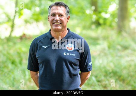 Bad Doberan, Germany. 20th July, 2023. Rostock coach Alois Schwartz of FC Hansa Rostock. Credit: Jens Büttner/dpa - IMPORTANT NOTE: In accordance with the requirements of the DFL Deutsche Fußball Liga and the DFB Deutscher Fußball-Bund, it is prohibited to use or have used photographs taken in the stadium and/or of the match in the form of sequence pictures and/or video-like photo series./dpa/Alamy Live News Stock Photo